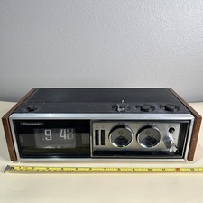 Vintage Panasonic RC-7469 Flip Clock AM/FM Radio / Alarm AS-IS PARTS REPAIR picture