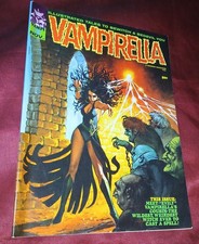 Vtg 1969 Vampirella #2 Magazine Nov Warren Publishing November Meet Evily NM EUC picture