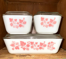 Pyrex Gooseberry Pink refrigerator set. Complete eight piece set. picture