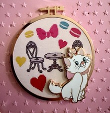 Disney Trading Pin Marie Chaser Classics Cross Stitch Rose Gold PALM Monogram picture
