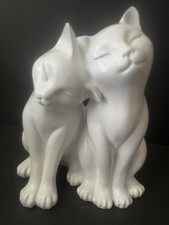 NEW Connected Cat Lovers Figurine/ Statue Home Decor. QUALITY picture