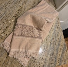 VTG Cannon Monticello Bath Towel Sculpted Tan USA Fringe MCM Plush Seashell picture