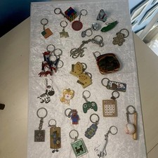 Vintage 80's Keychains Key Rings Lot of 29 Games Places Cartoons Things Novelty picture