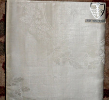 New Old Stock Irish Linen Double Damask Table Runner 22