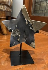 8 in./4.29 lbs. Stunning Druzy Volcano Agate 5 Point Star. Great UV Reactive picture