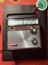 Vintage Ross Electronics RE-1200-N Solid State AM/FM Transistor Radioi picture