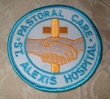 VINTAGE ST ALEXIS HOSPITAL CLEVELAND OHIO PASTORAL EMBROIDERED EMBLEM PATCH ~NOS picture