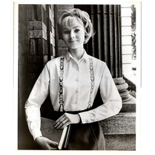 c1960 Press Photo Eleanor Lambert Co. Suspender Blouse on Campus AE1 picture