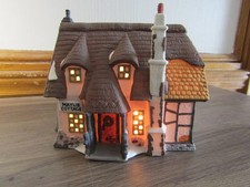 Dept 56, Dickens' Village Series, Oliver Twist 