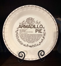 NEAR MINT Vtg Royal China Co. Armadillo Pie Recipe Collectible Ceramic Pie Dish picture