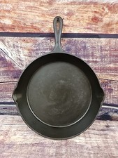 Vintage Lodge No. 8 Cast Iron Skillet 3 Notch Heat Ring 40's-50's Restored  picture