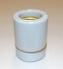Leviton - E-26 2 Piece Heavy Duty Porcelain Lamp Socket NEW S030G picture