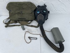 Vintage Korean War US Military M2-10A1-6 Optical Gas Mask Kit w/ Bag & Tin Rare picture