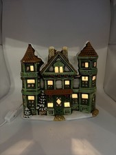 Vintage Lefton Christmas Apothecary Building #06900 - Geo Z. Lefton Ceramic 1988 picture