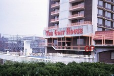 #XX168- a Old 35mm Slide Photo-Louisville Kentucky- The Galt House- 1973 picture