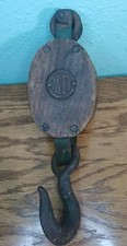VINTAGE ANTIQUE UPTON WALTON UW BLOCK&TACKLE TWO PULLEY BARN FARM DECOR picture