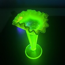 Uranium Vaseline Art Glass Vase w/Opalescent Ruffled Rim Bright UV Glow Antique picture