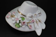 Nuova Copodimonte Figurine WHITE PORCELAIN HAT Pink Flowers Italy Vintage picture