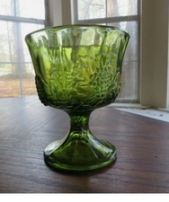 Vintage Green Glass Grape Pattern Footed Planter Compote Colony Indiana Style picture
