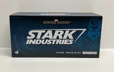 2020 Hot Toys Limited Marvel IRON MAN Stark Industries Light Box - NEW Sealed picture