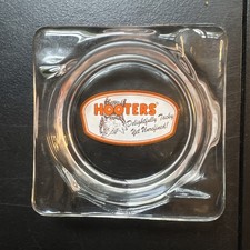 VTG Limited Edition Hooters Square Glass Screen Printed Ashtray Excellent Cond picture