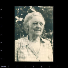 Vintage Photo OLDER WOMAN WITH PEARL NECKLACE picture