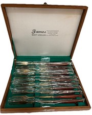 James Quality Jewellers 12-Piece Two-Prong Fork Set picture