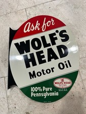 VINTAGE 1959 WOLF’S HEAD MOTOR OIL FLANGE Tin Sign ORIGINAL  Rare Condition Nice picture