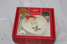 LENOX CHIRSTMAS HEART SHAPED