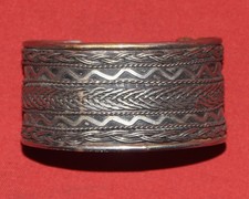 Vintage Hand Made cuff bracelet Metal Ethno picture