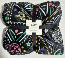 Vera Bradley Star Wars Essential Throw Blanket Black Droids picture