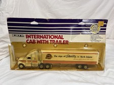 1987 Ertl International Home of Economy 1/64 Cab w/ Trailer Semi #9488 NIB picture