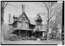 Photo:John L Wisdom House 535 East Main Street 1900s Victorian House Texas picture