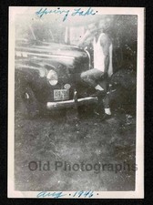 CAR LICENSE PLATE AAA BADGE MAN POSING TANK TOP 1946 OLD/VINTAGE PHOTO- G74 picture