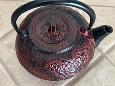 Heavy Cast Iron Japanese Style Teapot Tea Strainer Red Floral Design - 2 Cup picture