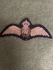 WW2 original British RAF pilots wings picture