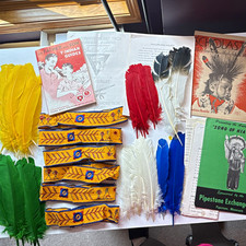 Vintage Y-Indian Guides Lot, 6 headdress & feathers, and 2 Booklets 1969 picture