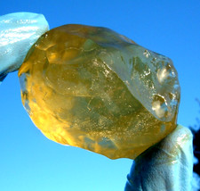 Libyan Desert Glass Meteorite Tektite impact specimen( 452 crt)Yellow Gem  AAAA+ picture