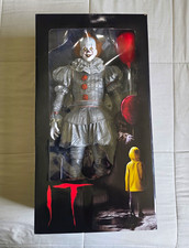 NECA IT Pennywise Plastic Figure w/ Balloon & Hands Accessories 18