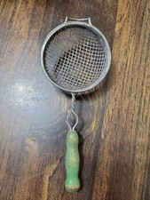Vintage Green Wood Handle Mesh Strainer Sifter Retro Farmhouse Kitchen Decore picture