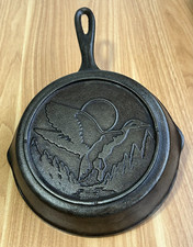 Vintage 1990s Lodge Wildlife Series Mallard Duck Cast Iron Skillet. Diameter 8