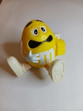 1996/97 M&M's Candy Dispenser Burger King Toy Yellow M&M Figure picture