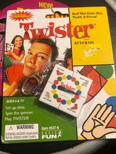 Basic Fun Twister Mini GAME KEYCHAIN  New/Sealed 2005 Hasbro picture