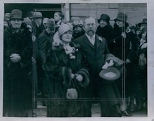 1929 Mr & Mrs Louis W Hill Sr at Wedding in Hastings Press Photo picture