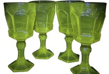 Set of 4 Fostoria Virginia Brown 6” Wine Glass Manganese 365nm UV Reactive Glow picture