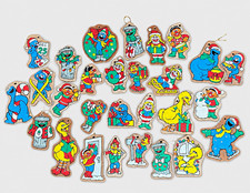 Sesame Street Wood Christmas Ornament Set 23pc Multicolor Cookie Monster + picture