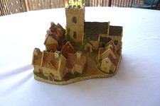 David Winter Cottages - COTSWOLD VILLAGE 1982 Handmade & Hand Painted picture