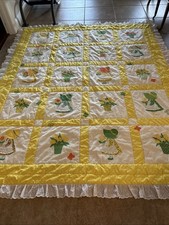 Vintage Applique Patchwork Quilt Figural & Flower Baskets Yellow & White 73x88” picture