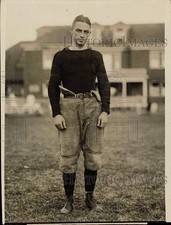 1916 Press Photo Princeton football team preparing for games. Haara quarterback picture