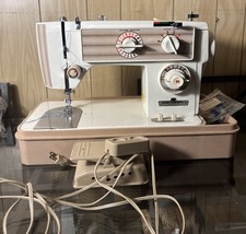 Vintage Universal Sewing Machine Not Tested Read Description picture